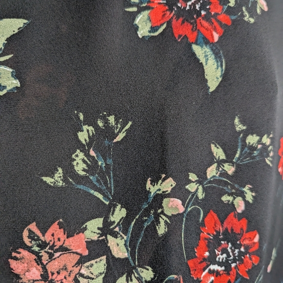 EUC Maurice's Floral Black Women's Top Size XXL - Picture 5 of 7